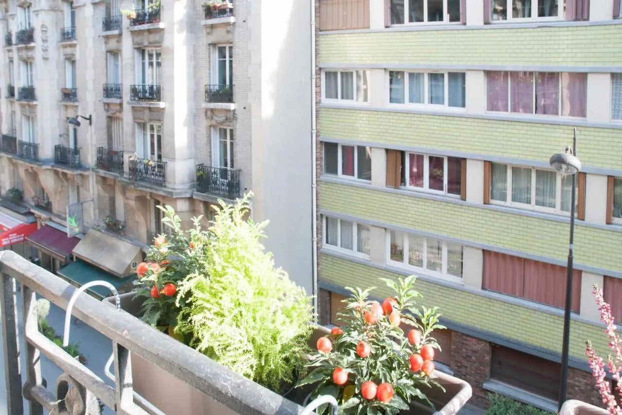 Cosy Apt Near Parc De La Lägenhet